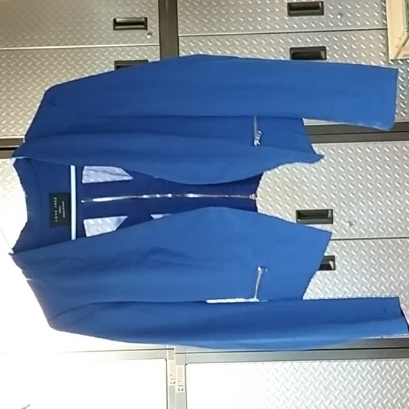 Love Tree over coat - Picture 2 of 3